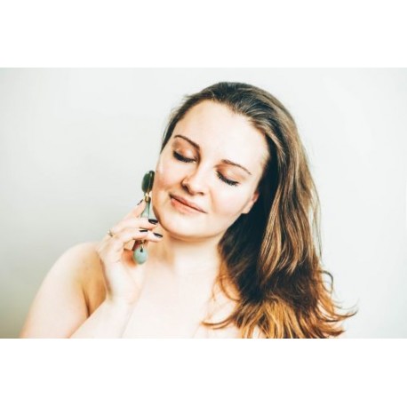 3 Reasons to Do a Boudoir Session If You’re Curvy