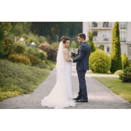 7 Reasons More Brides Are Doing First Looks