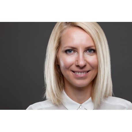 Essential Questions to Ask Your Headshot Photographer