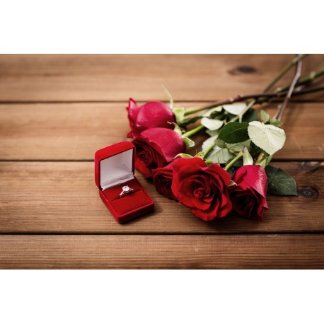 How to Pick the Perfect Engagement Ring Without Her Knowing