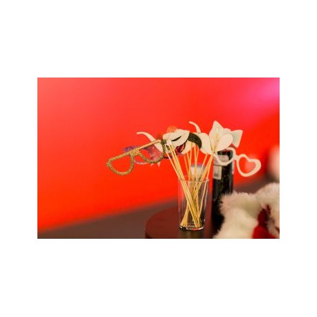 Top 5 Reasons to Have a Photo Booth at Your Wedding