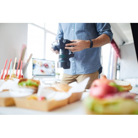 Top 8 Reasons to Hire a Professional Photographer