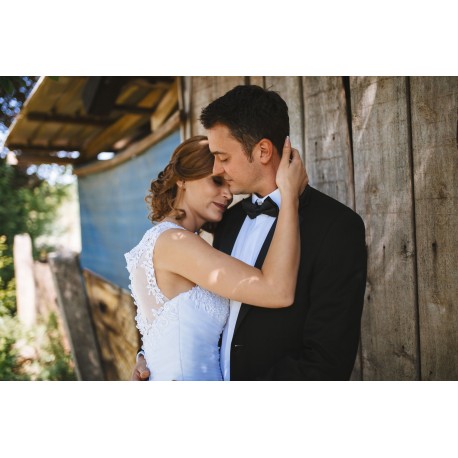 Top Wedding Day Poses for the Happy Couple