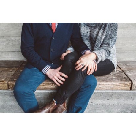 What to Wear for Your Engagement Session