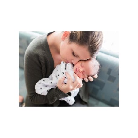 What to Wear for Your Fresh 48 Session