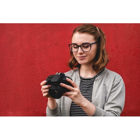 Why Professional Beats DIY When It Comes to Your Headshots