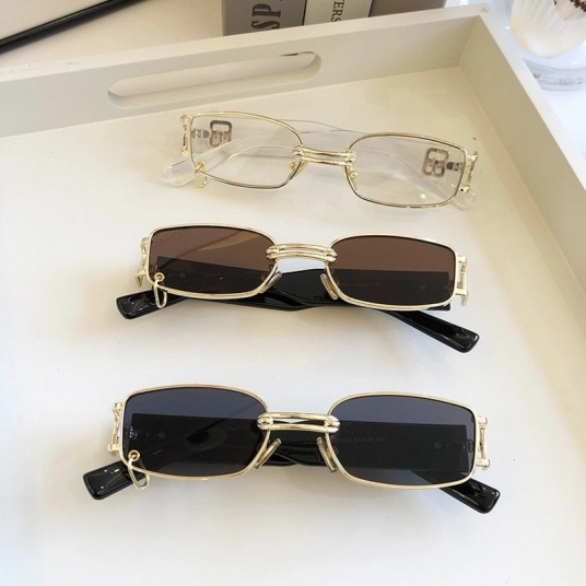 Retro European and American womens Sunglasses Korean fashion sunglasses cool male stars same style personality box metal high A