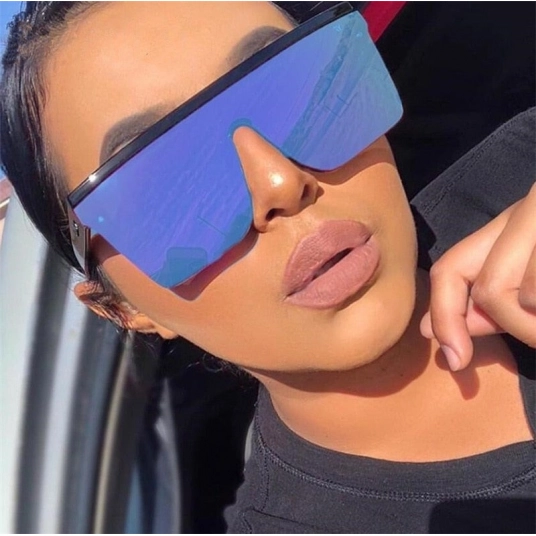 2020 Oversized Sunglasses Women Big Frame Square Flat Top Rivet Gradient Lens Sun Glasses Female Men Vintage Mirror Shades UV40