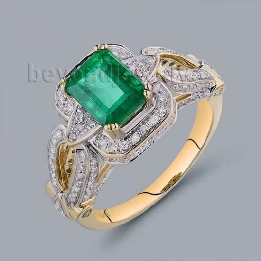 (Women Emerald Ring Vintage) Emerald 7x9mm Solid 14Kt Yellow Gold Rings
