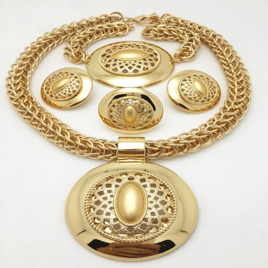 Extraordinary Queens Gold Jewelry Sets (Beautiful Queens Jewelry Set 7)