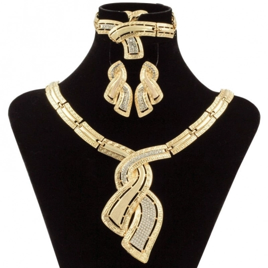 Extraordinary Queens Gold Jewelry Sets (Beautiful Queens set 5)