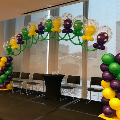 2 x 4 foot pillars on bases and 12 latex Double Stuffed balloon string arch with tail connectors