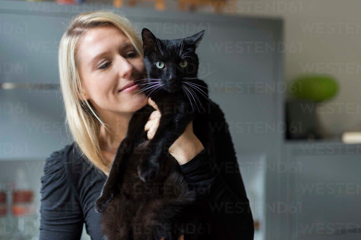 I'm a Pretty Kitty Lover!