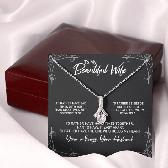 To My Beautiful Wife Message Card With Alluring Beaty Necklace