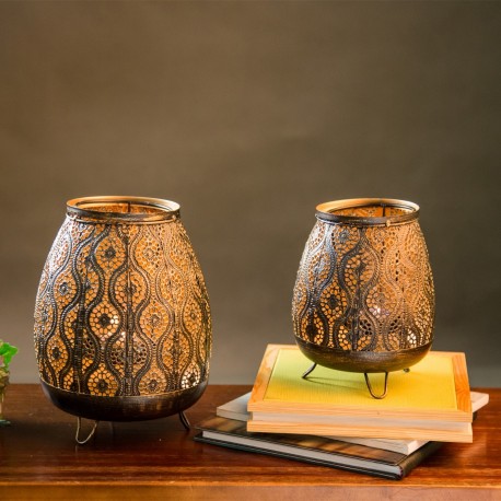 European Hollow Vintage Retro Metal Lantern