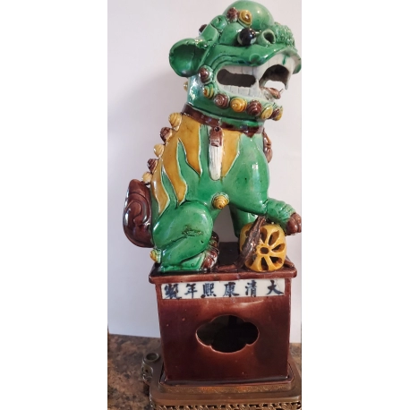 Famille Verte Foo Dog with Chinese Imperial Reign Mark