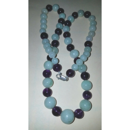 Jade Necklace with Amethyst Beads
