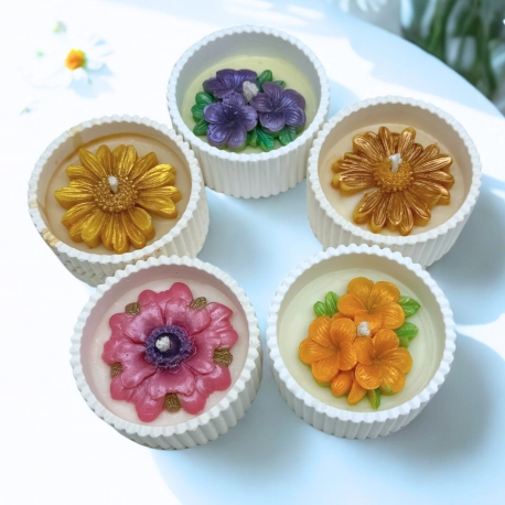 Scented Flower Candle in Ribbed Box with Lid