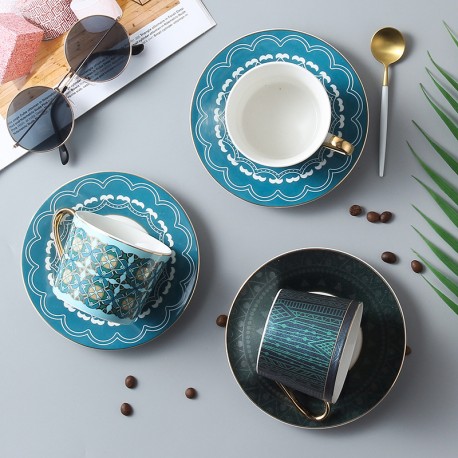 Lekoch Coffee Cup Saucer Spoon Set 220ml Nordic Tea Cup Golden Porcelain Tea Advanced Ceramic Teacup Cafe Espresso Cup for Gift