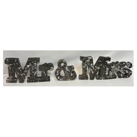 MR & MRS SIGN RESIN (INCLUDING ALL)