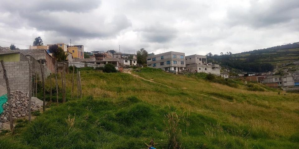 9 LOTES DE 200+ m2