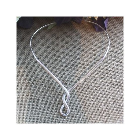 CM6 Sterling Silver 4mm Collar With Infinity Loop