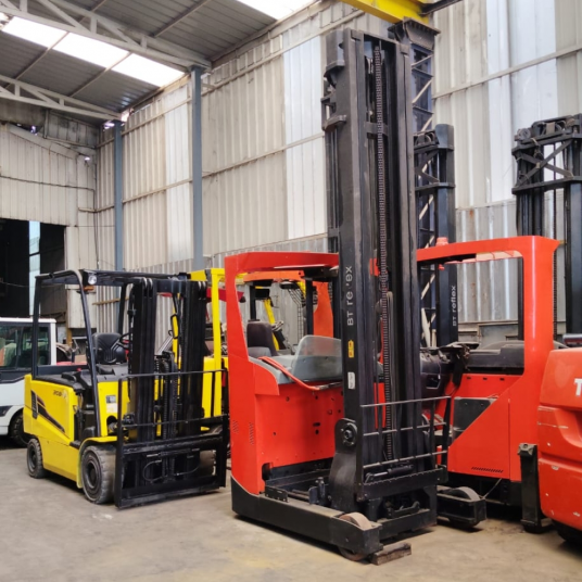 Material Handling Equipment Rental Service in Pune