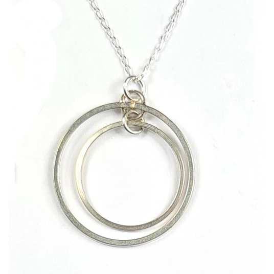 Pendant, silver circle, light catcher, 24mm, inner circle