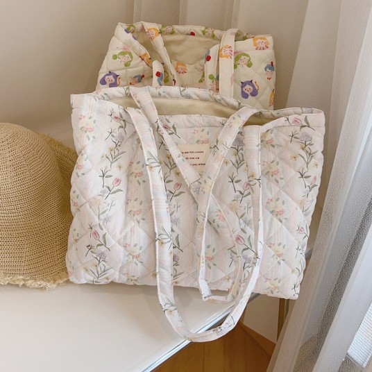 Women Quilted Trendy Carrying Bag Large Capacity Stylish Commuting Bag Lightweight Floral Shoulder Bag Cotton Puffy Tote Handbag