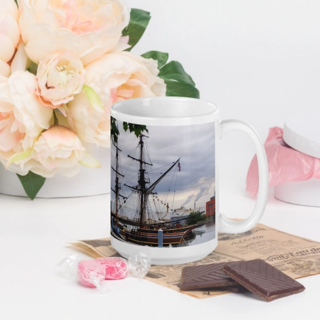 Lady Washington.  White Glossy Mug