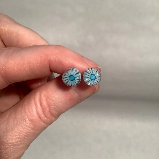 Glass Stud Earrings - Flower