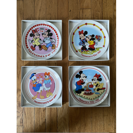 Vintage Walt Disney Characters Valentines Day Collector Plates Limited Edition